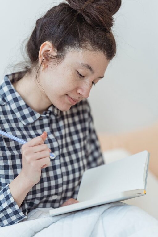 Guía para principiantes: cómo empezar a escribir un diario todos los días