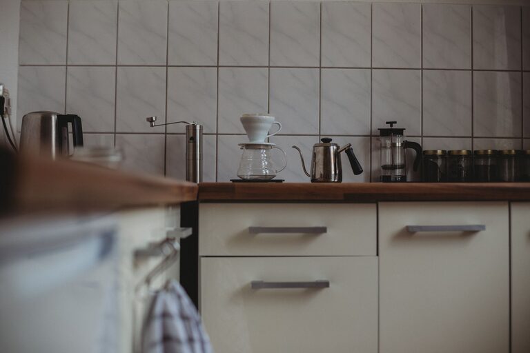 Cómo crear una estación de café en casa: guía paso a paso